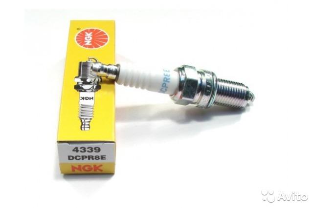 Свеча зажигания DCPR8E