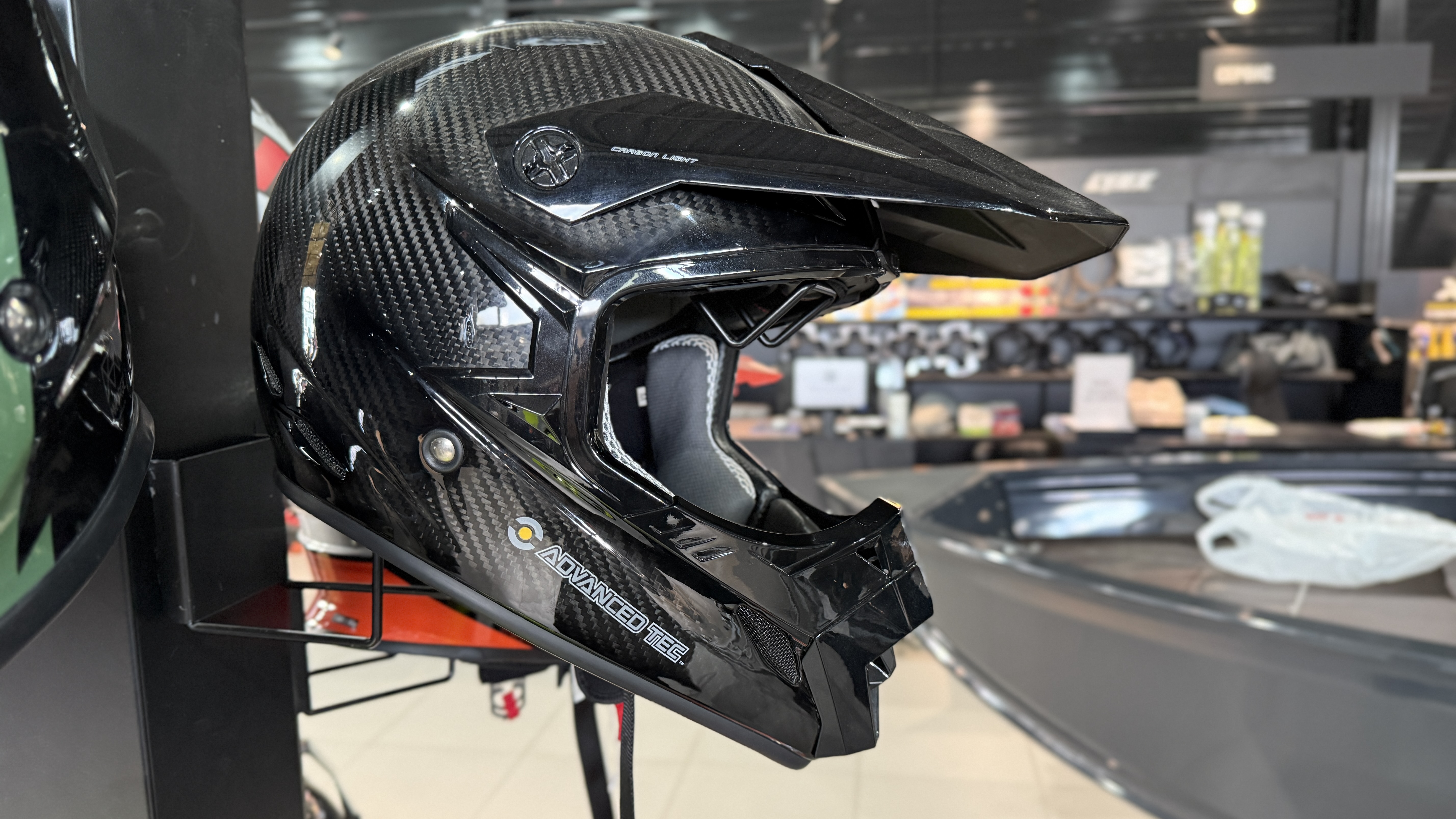 Шлем  XP-R2 CARBON  M