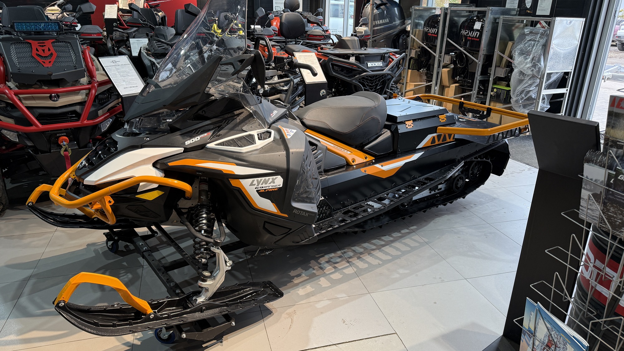 Снегоход LYNX 69 RANGER ALPINE 900 ACE Turbo R