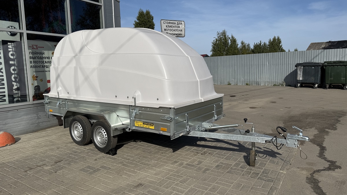 Двухосный прицеп Вектор ЛАВ 81013 с пластиковой крышкой