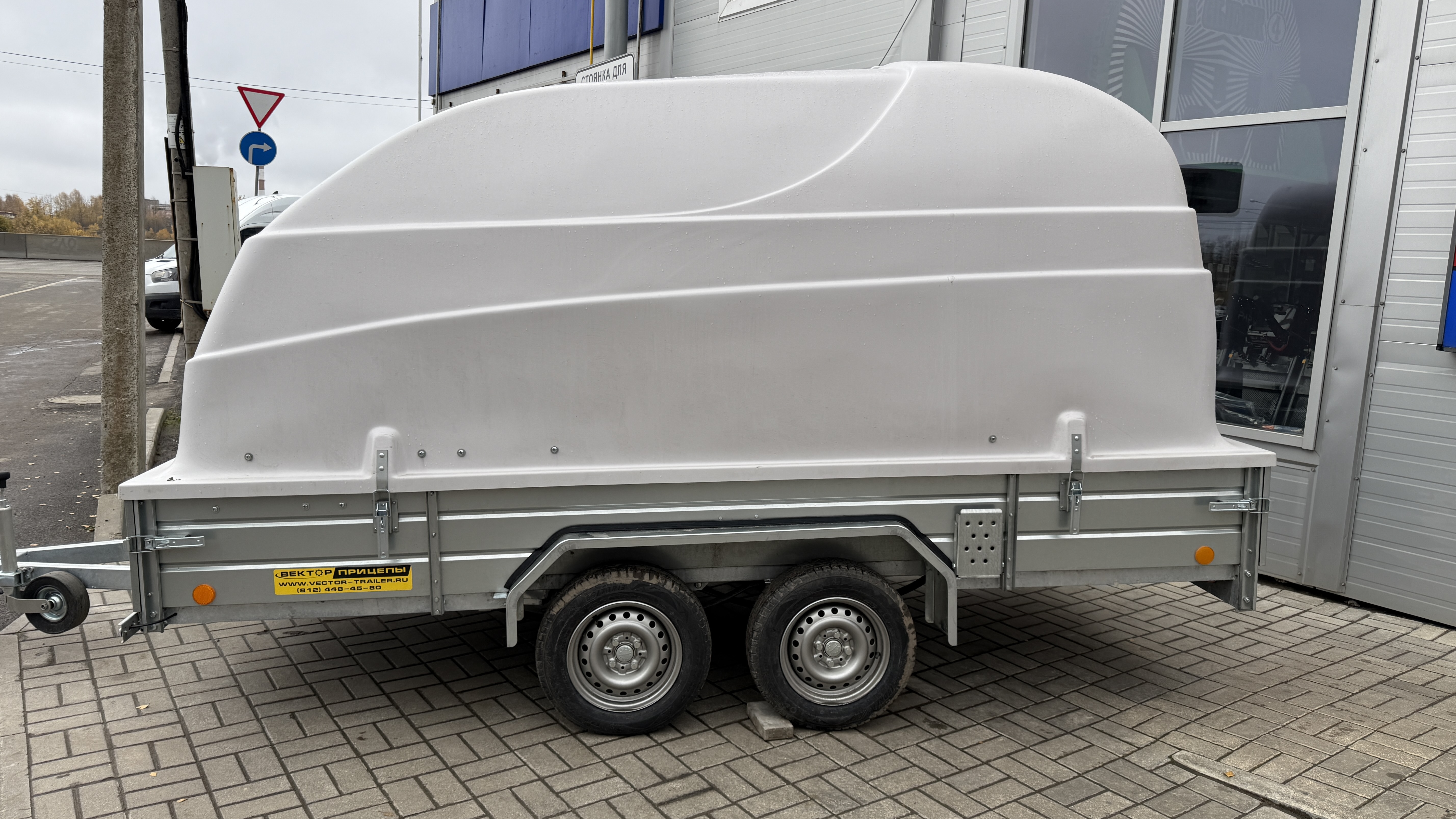 Двухосный прицеп Вектор ЛАВ 81013E (колея 1740 мм)