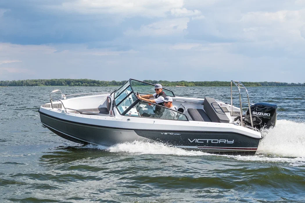 Лодка комбинированная Victory 570 Open