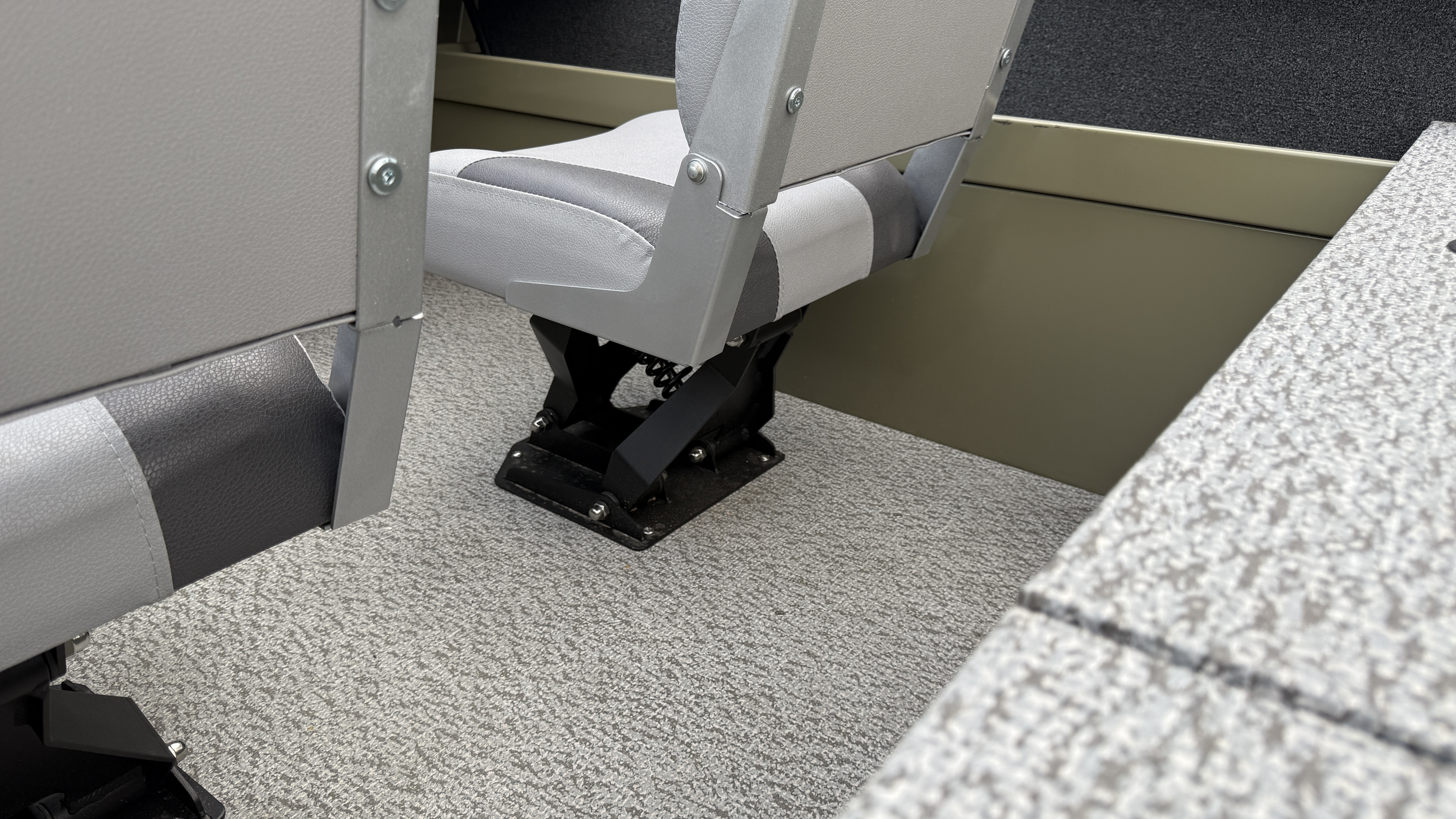 Лодка алюминиевая Xstream 420 Х  песочный