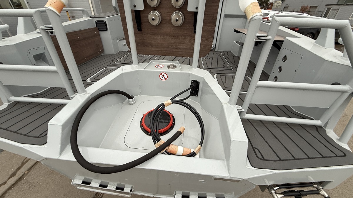 Алюминиевая лодка Victory A6 2025