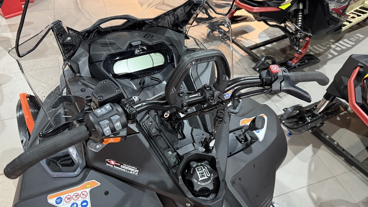 Снегоход LYNX 69 RANGER PRO 900 ACE TURBO (2025)