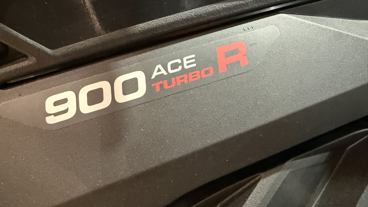 Снегоход BRUTAL RE 400 900 ACE Turbo R