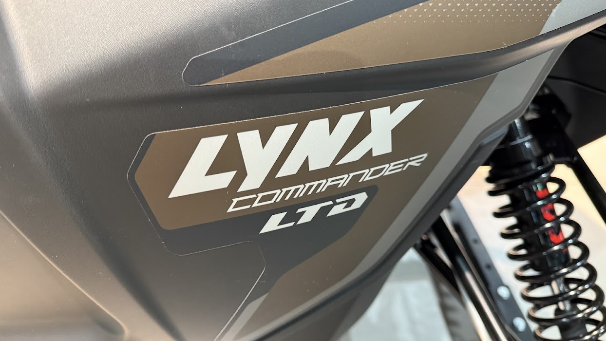 Снегоход Lynx Commander LTD 900 ACE Turbo Passenger KIT