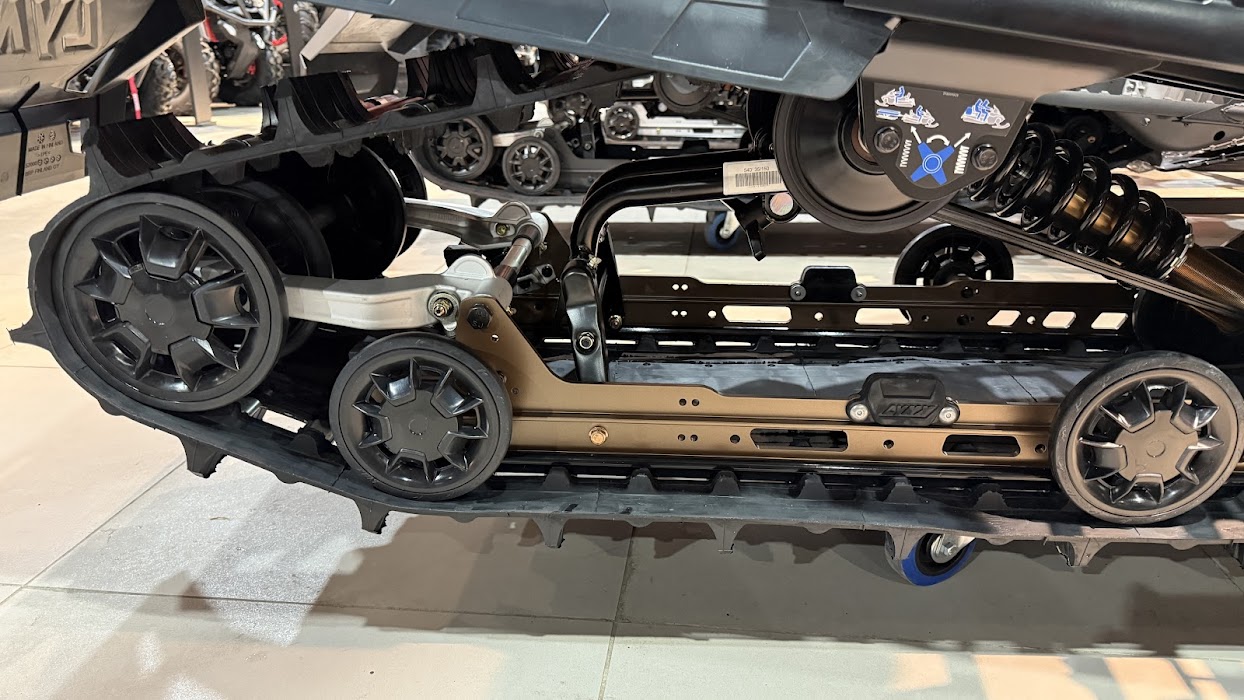 Снегоход Lynx Commander LTD 900 ACE Turbo Passenger KIT