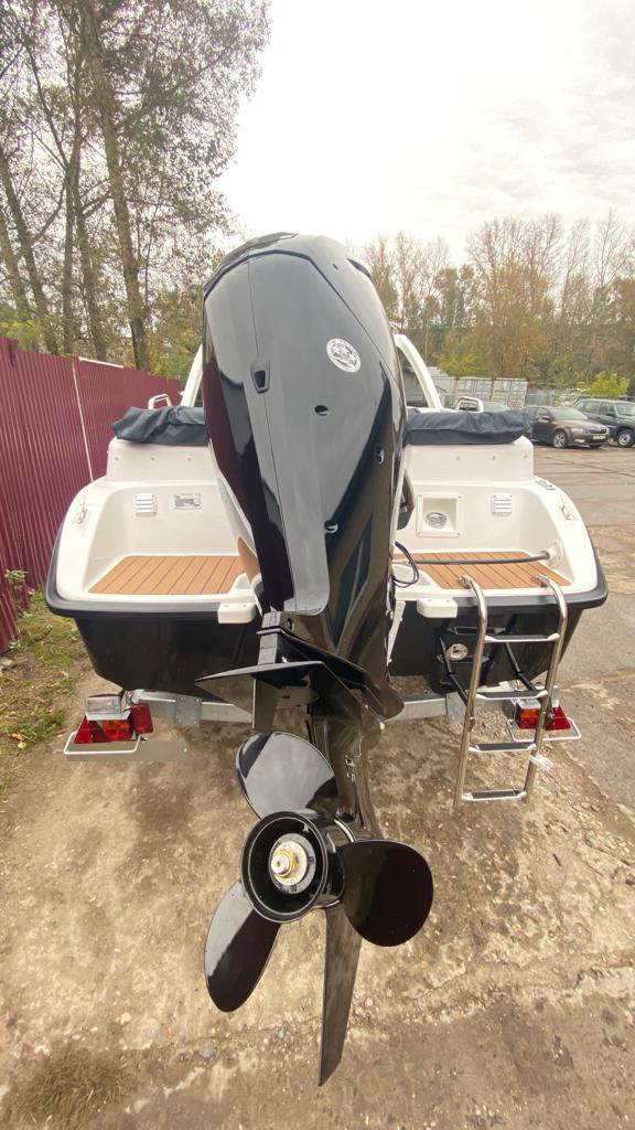 Лодка Феникс 530 Hard Top жесткий верх