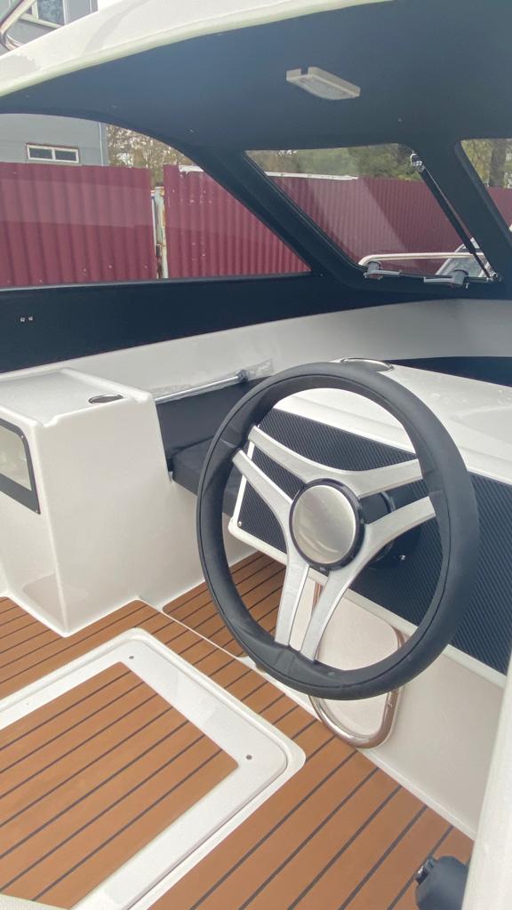 Лодка Феникс 530 Hard Top жесткий верх