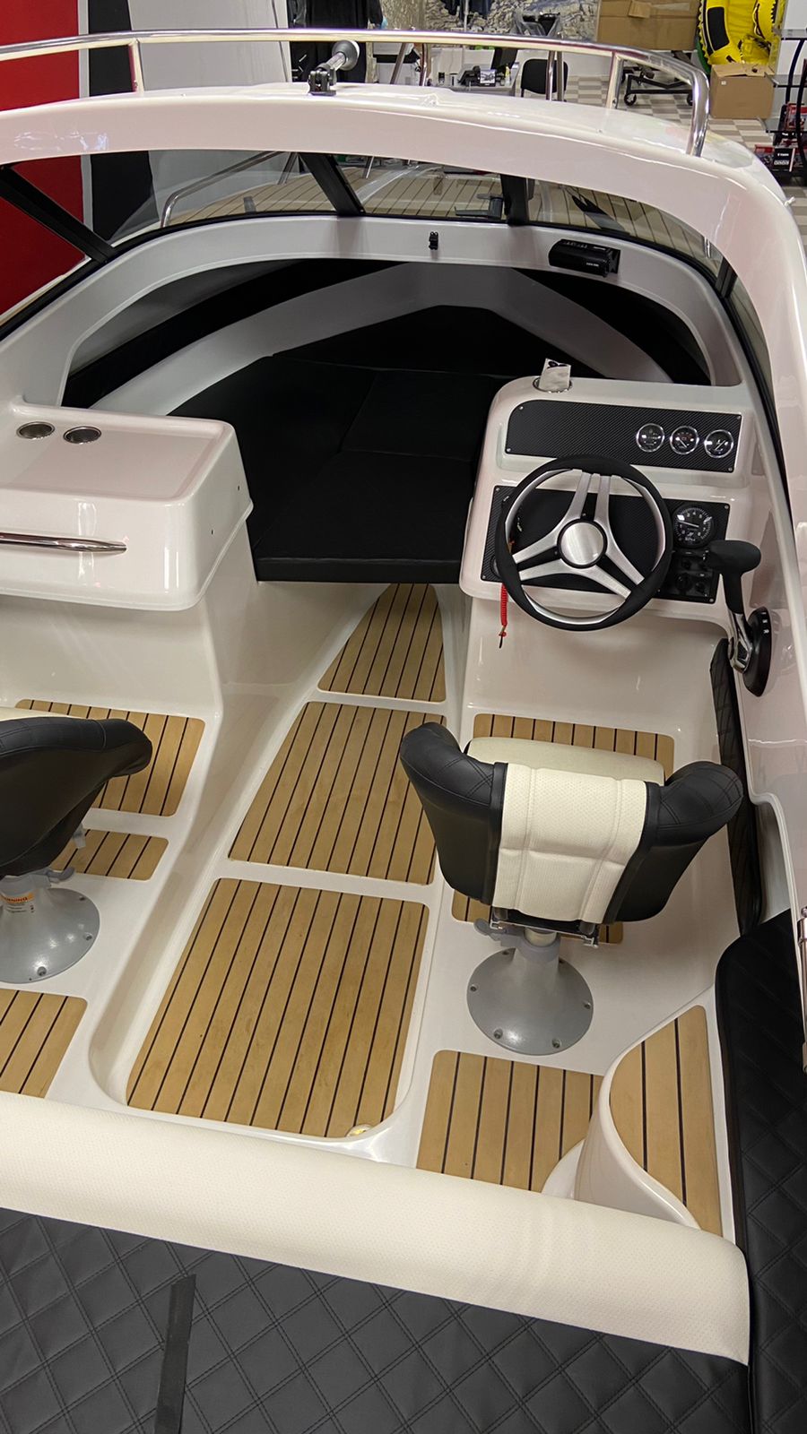 Лодка Феникс Phoenix 600 HT Хард топ