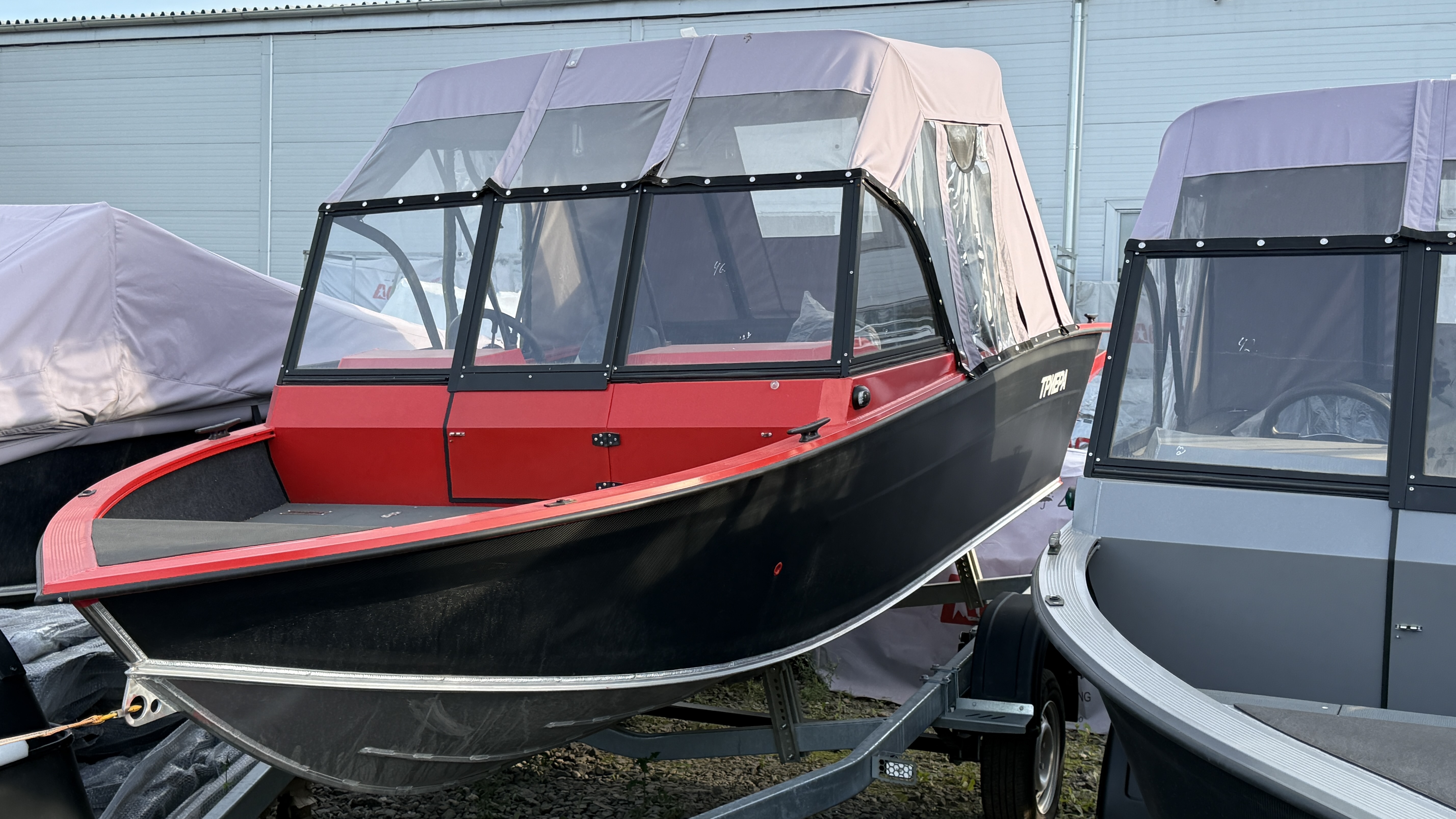 Лодка Триера 460 Fish (МП 460) Красная