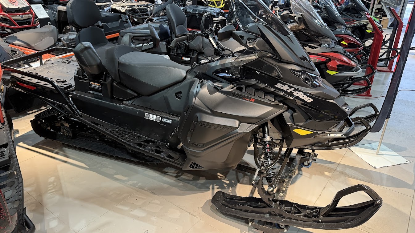 Снегоход Ski-Doo Expedition LE  24  900 ACE Turbo R